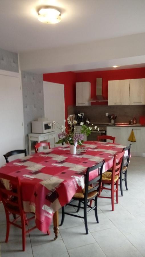 Maison En Pierre De Pays Segrie Luaran gambar